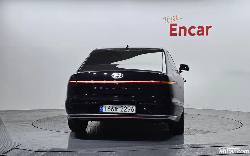 Hyundai Grandeur Hybrid 2023 — миниатюра 4