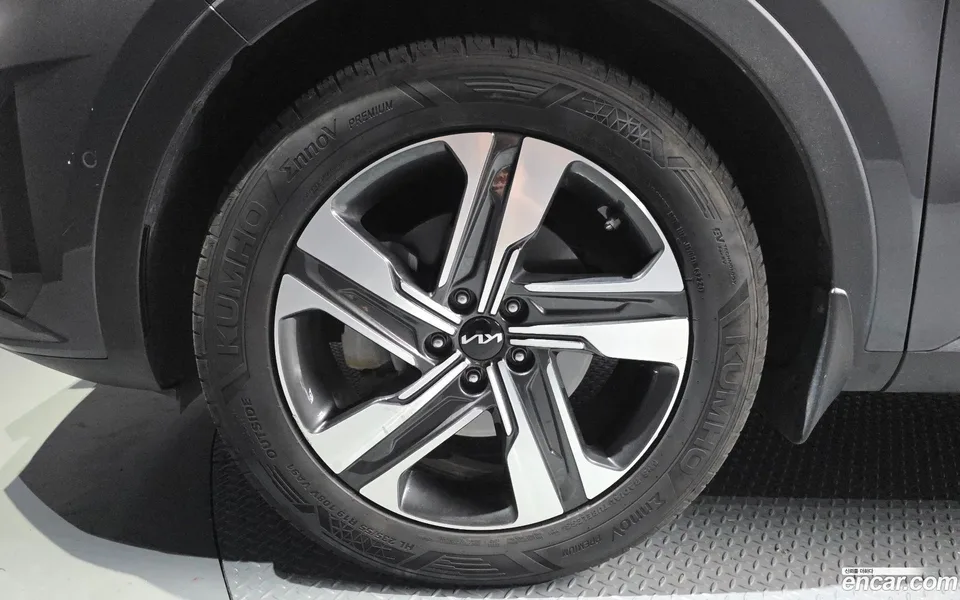 Kia Sorento HEV 1.6 2WD 2023 — миниатюра 5