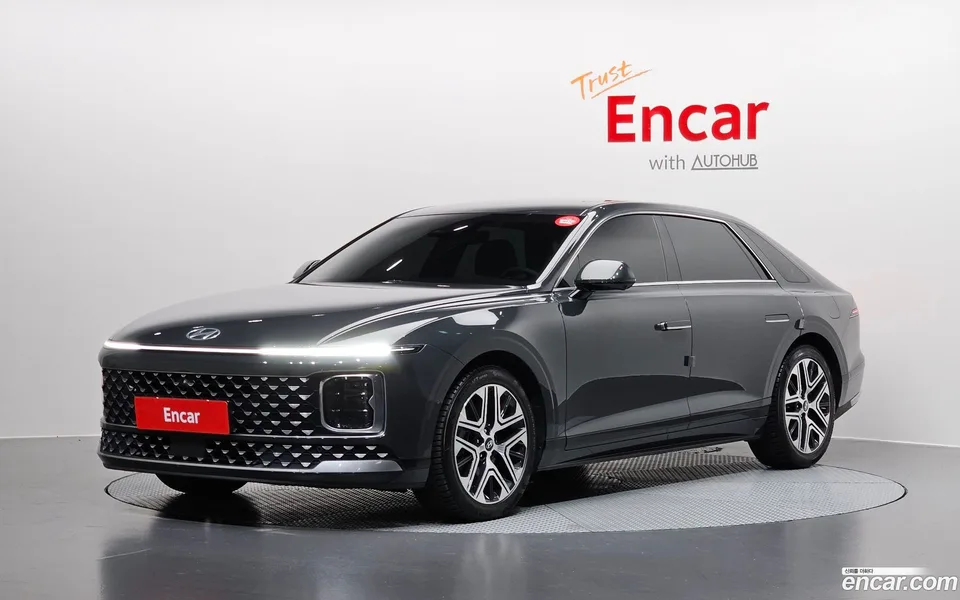 Hyundai Grandeur 2.5 2WD 2023 — фото 1, купить с доставкой в Москву