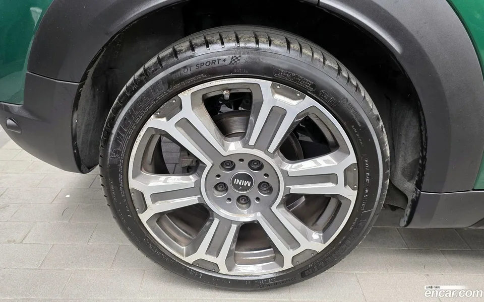 MINI Cooper S Countryman ALL4 2023 — миниатюра 2