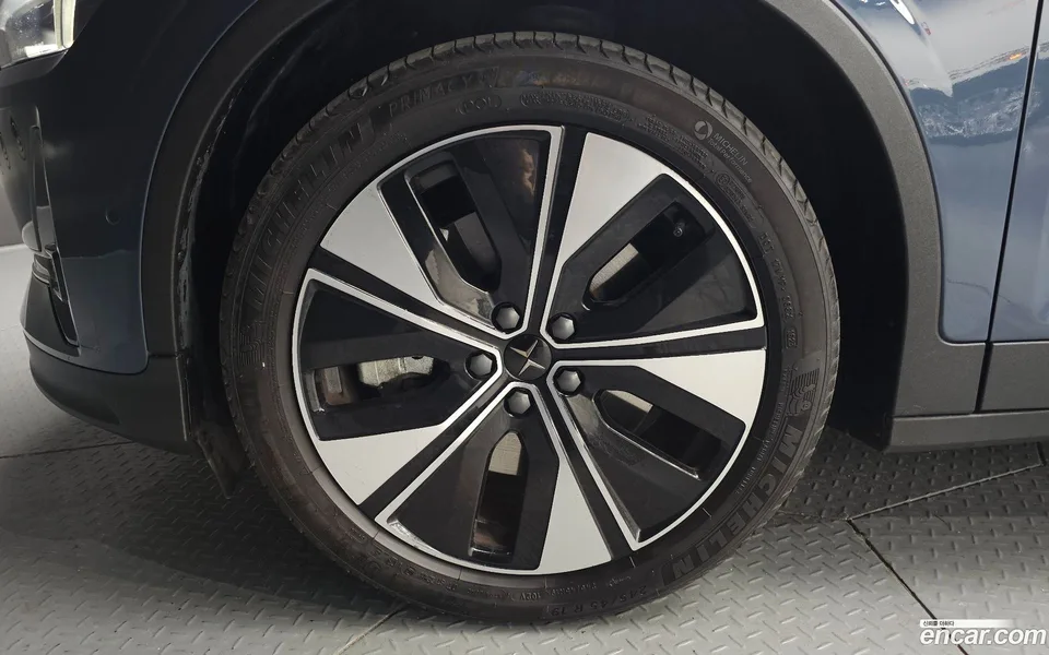 Polestar Polestar 2 2023 — миниатюра 2