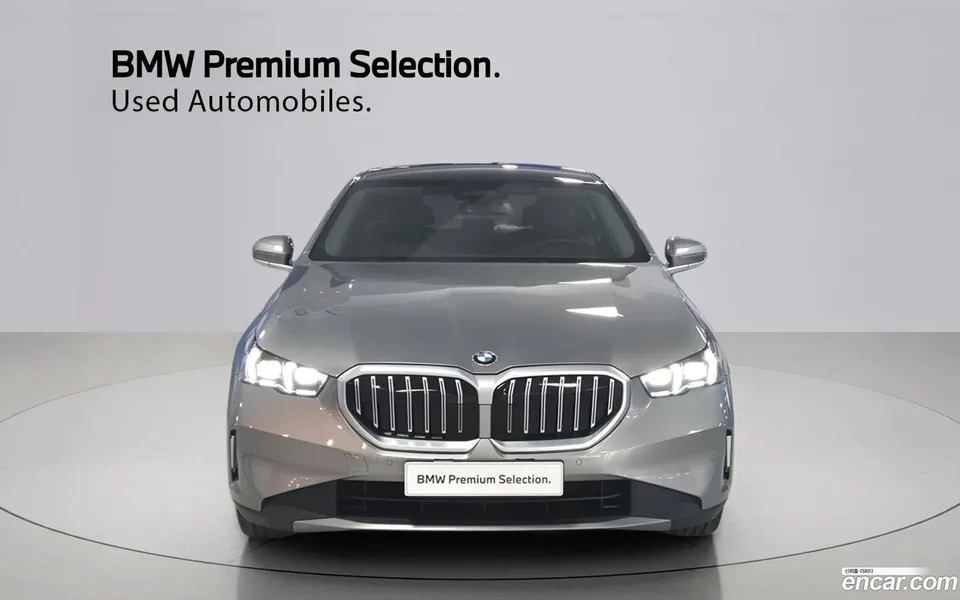 BMW 5 Series 523d 2025 — миниатюра 3