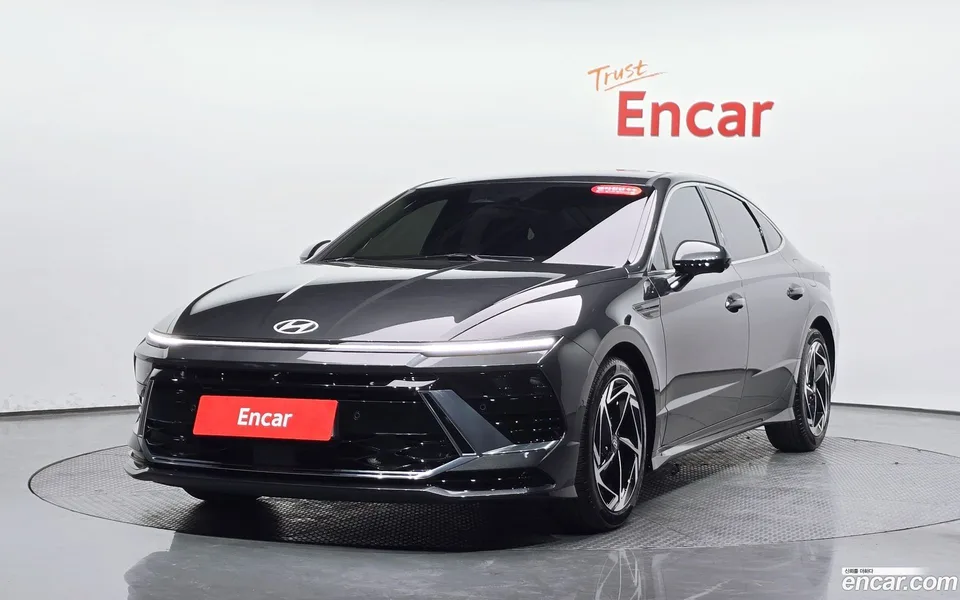 Hyundai Sonata The Edge Hybrid 2025 — фото 1, купить с доставкой в Москву