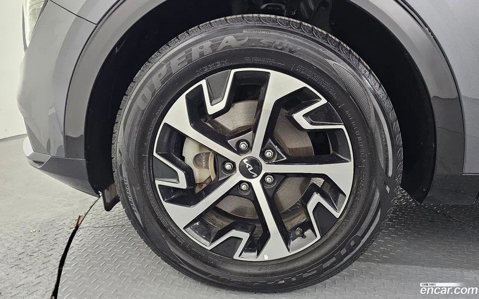 Kia Sportage Hybrid 2WD 2023 — миниатюра 5
