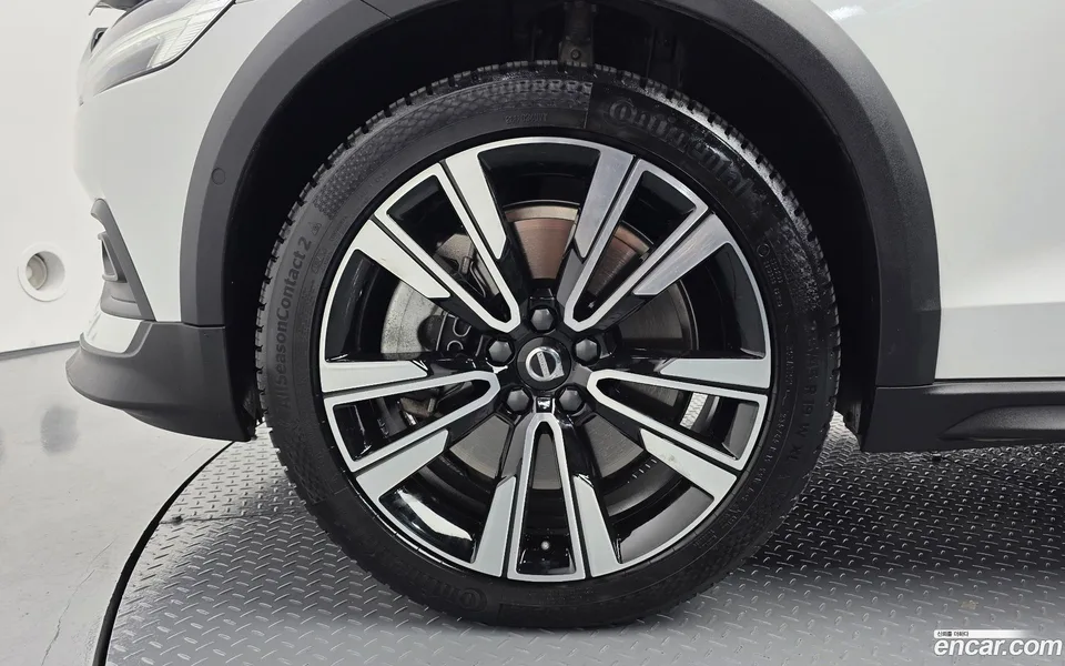 Volvo V60 Cross Country B5 AWD 2023 — миниатюра 2