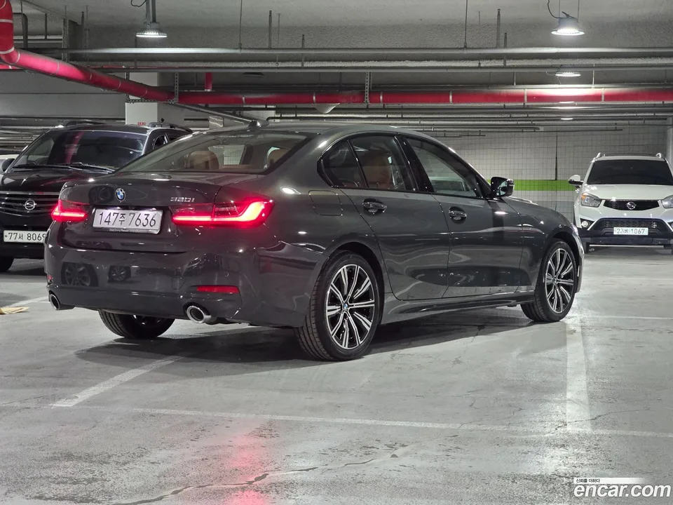 BMW 3 Series 320i 2025 — миниатюра 2