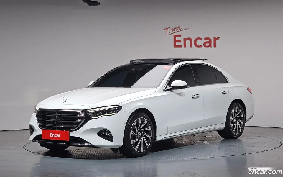 Mercedes-Benz E-Class E300 4MATIC 2024 — фото 1, купить с доставкой в Москву