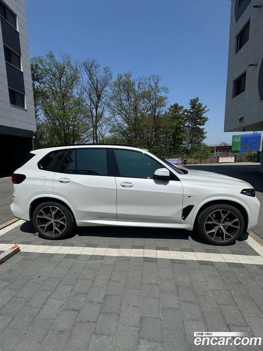 BMW X5 xDrive 40i M 2025 — миниатюра 2