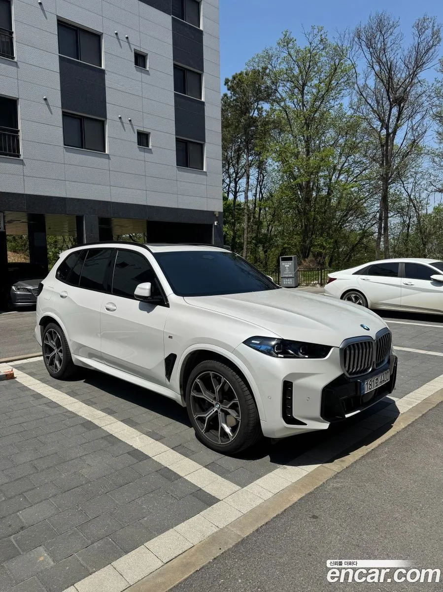 BMW X5 xDrive 40i M 2025 — миниатюра 3
