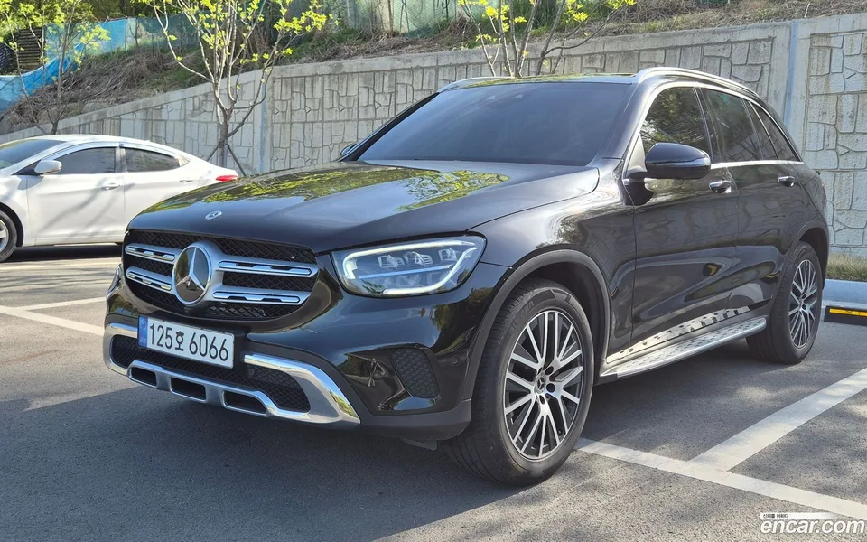 Mercedes-Benz GLC-Class GLC220 d 4MATIC 2022 — фото 1, купить с доставкой в Москву