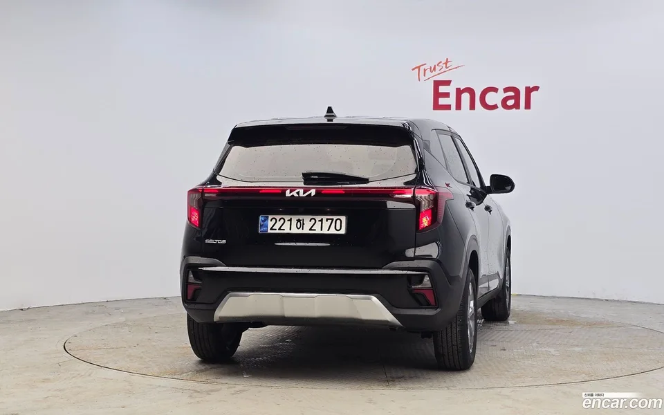 Kia Seltos 2.0 2WD 2023 — миниатюра 4