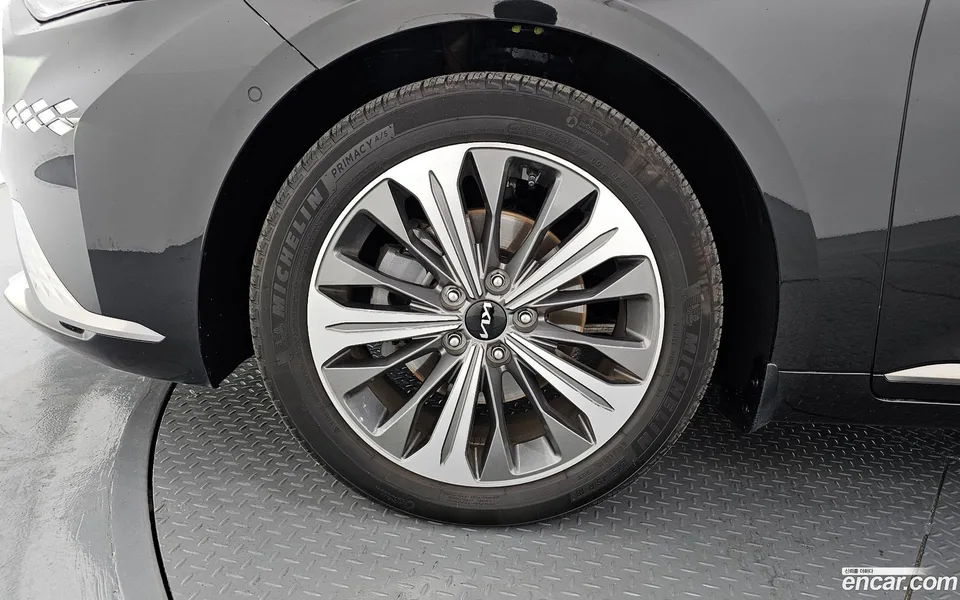 Kia K8 Hybrid 2023 — миниатюра 5