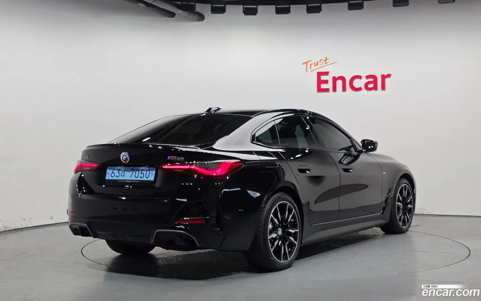 BMW i4 M50 2023 — миниатюра 2