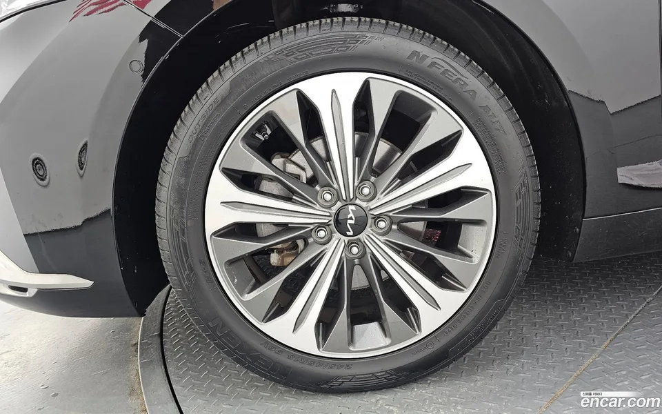 Kia K8 Hybrid 2023 — миниатюра 2