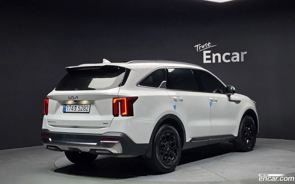 Kia Sorento HEV 1.6 2WD 2023 — миниатюра 2