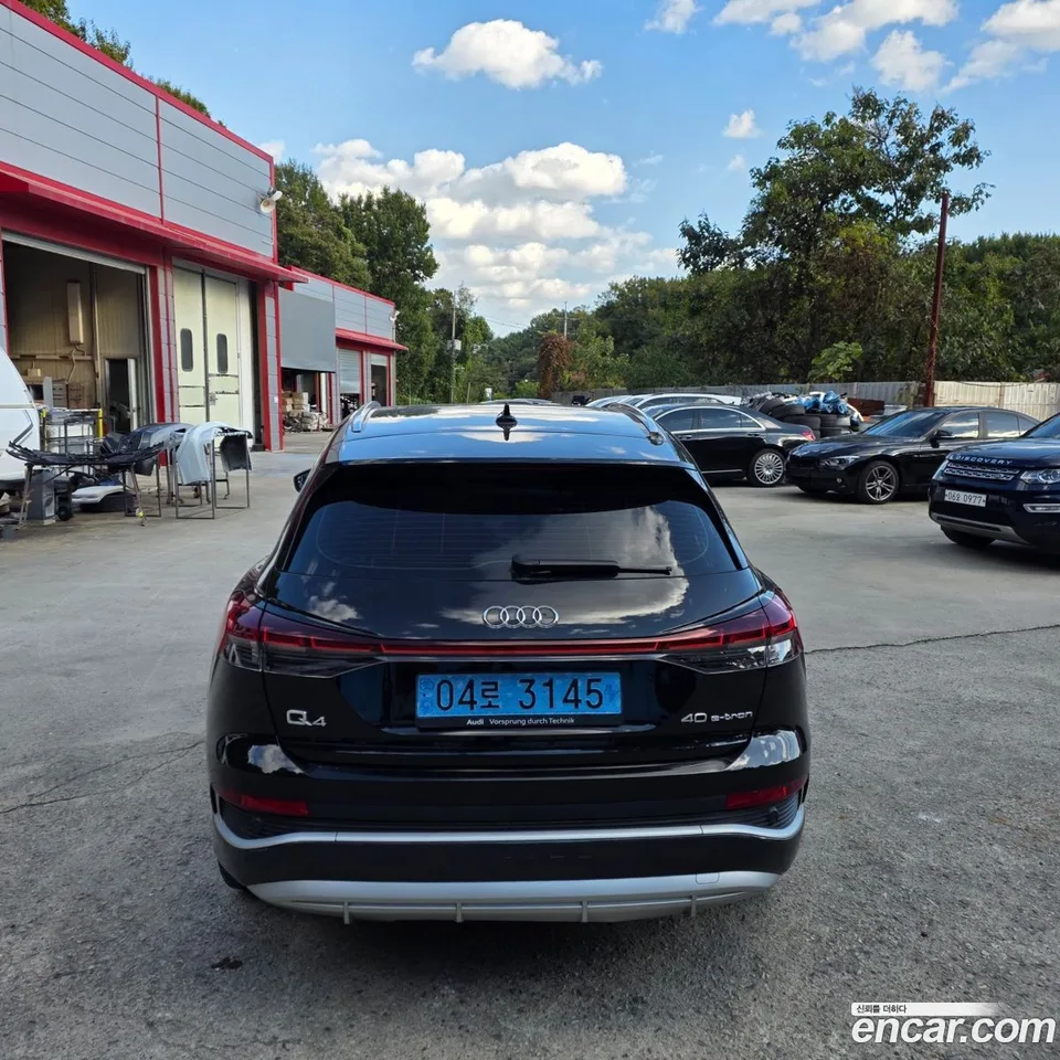 Audi Q4 e-tron 40 2022 — миниатюра 2