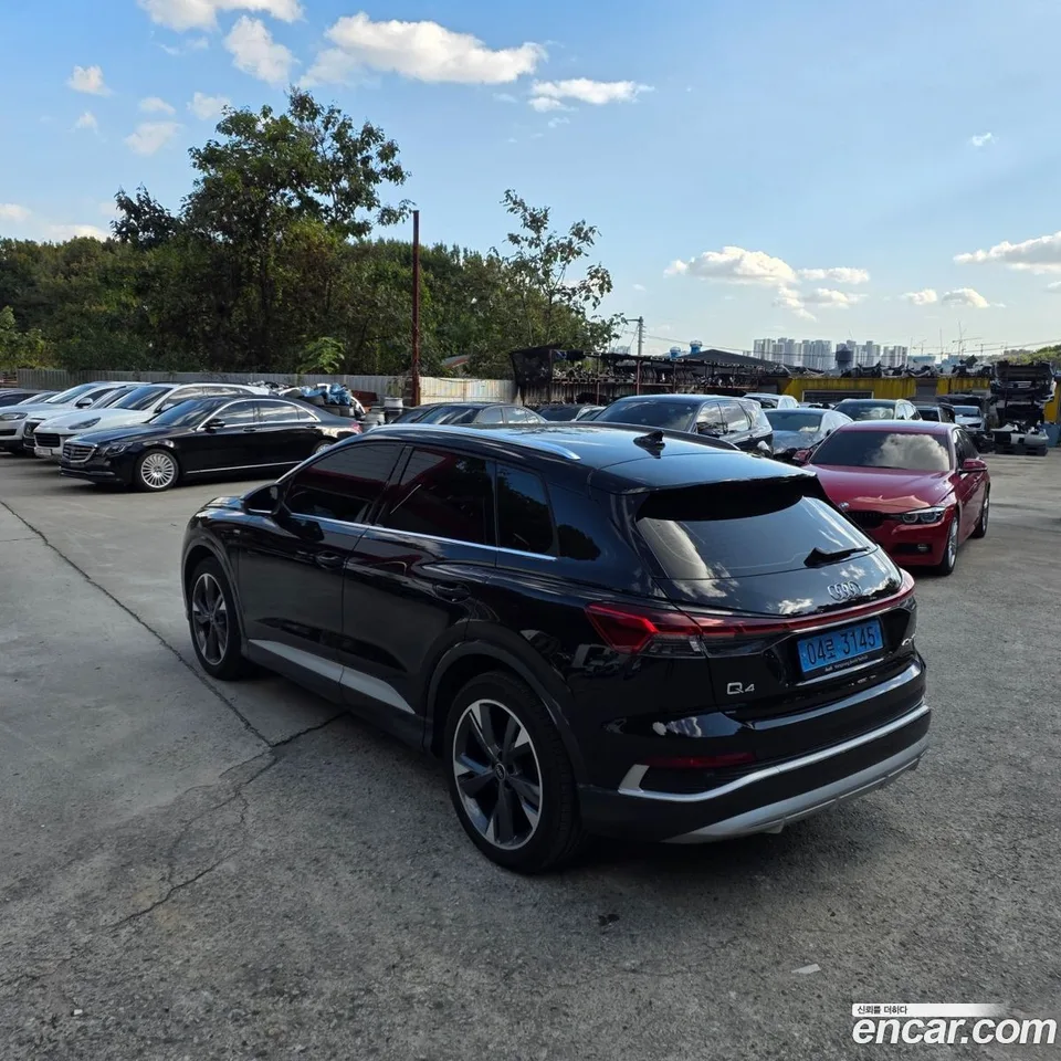 Audi Q4 e-tron 40 2022 — миниатюра 4