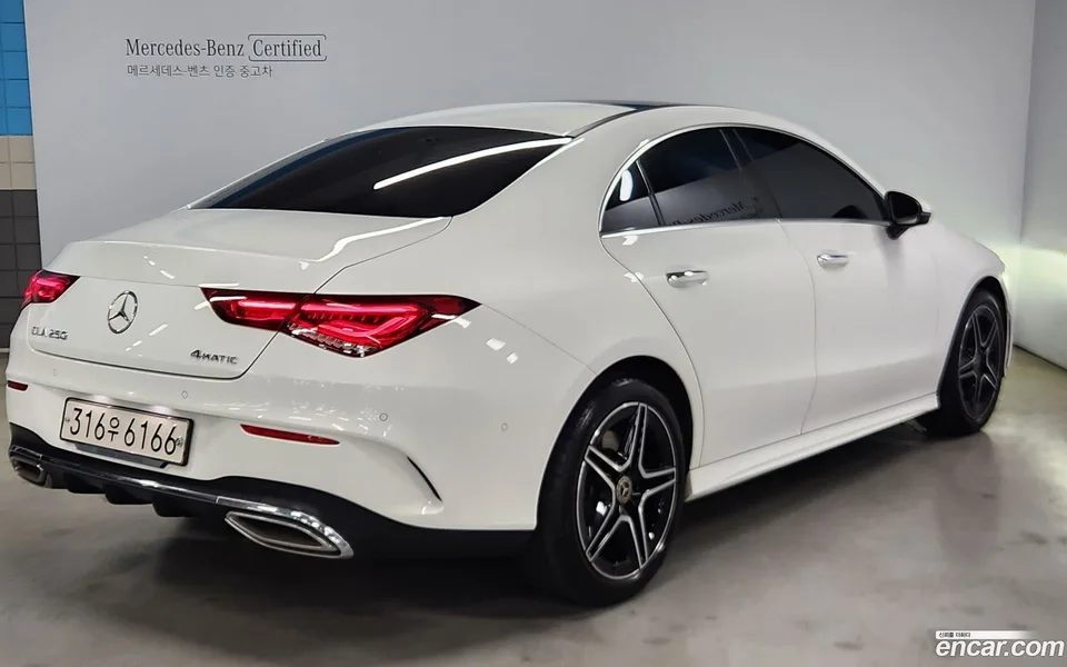 Mercedes-Benz CLA-Class CLA250 4MATIC 2022 — фото 1, купить с доставкой в Москву