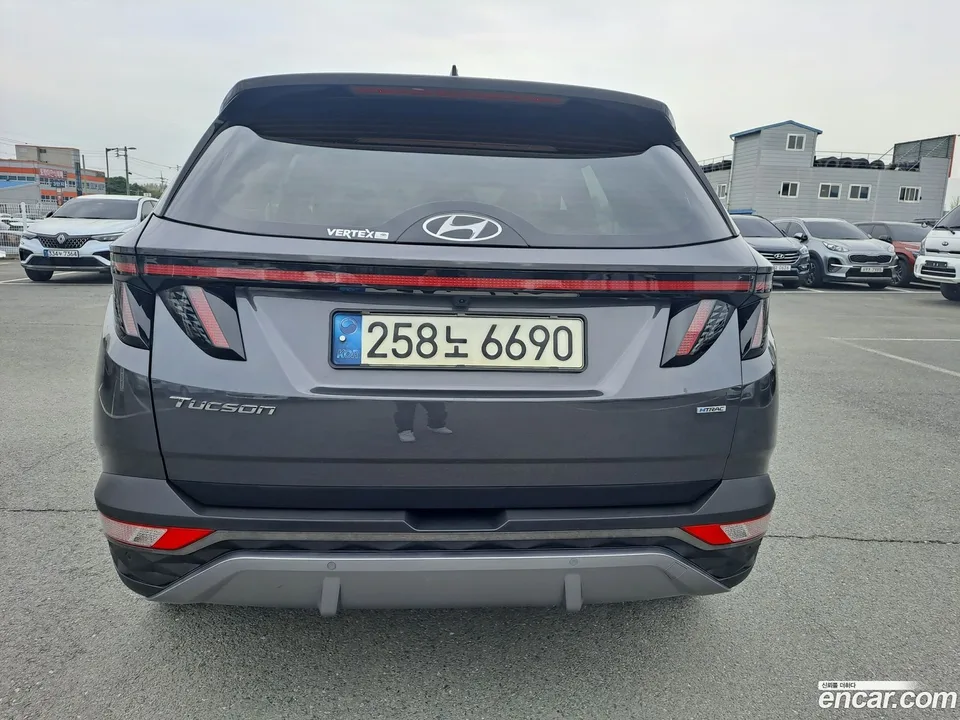 Hyundai Tucson 1.6 4WD 2022 — миниатюра 4