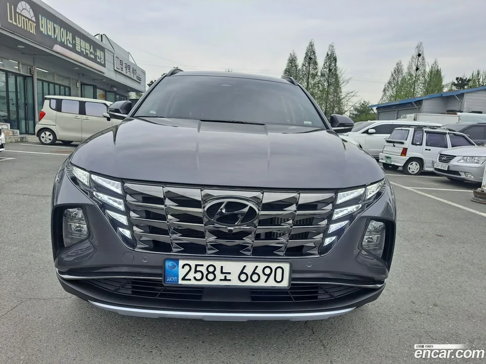 Hyundai Tucson 1.6 4WD 2022 — фото 1, купить с доставкой в Москву