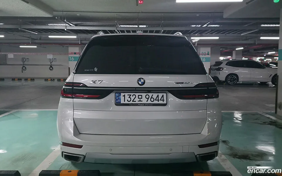 BMW X7 xDrive 40d 7 2024 — миниатюра 4