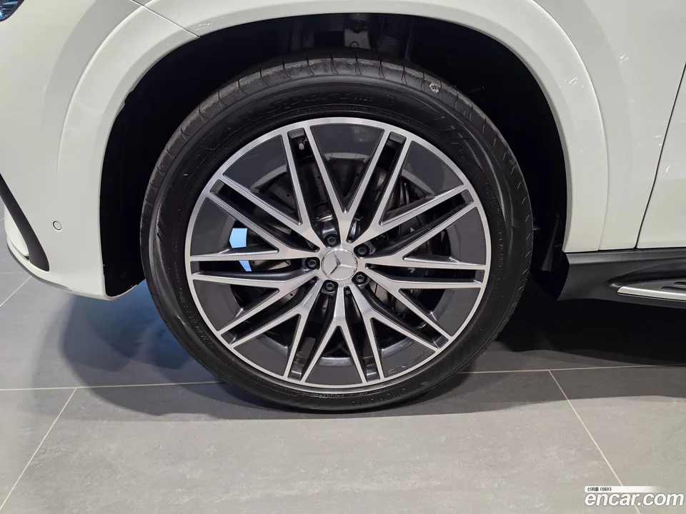 Mercedes-Benz GLE-Class AMG GLE53 4MATIC+ 2025 — миниатюра 2