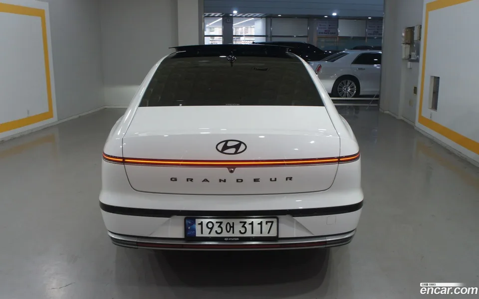 Hyundai Grandeur Hybrid 2023 — миниатюра 2