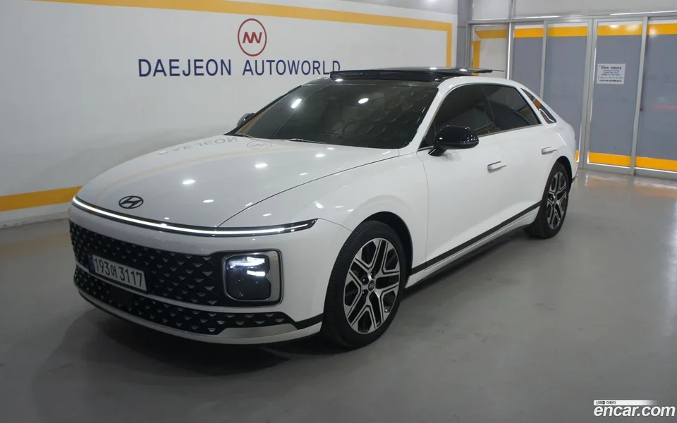 Hyundai Grandeur Hybrid 2023 — миниатюра 3