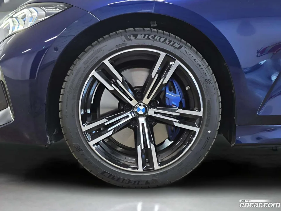 BMW 3 Series 320i M 2025 — миниатюра 2