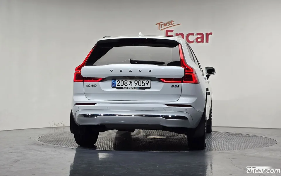 Volvo XC60 B5 2022 — миниатюра 4