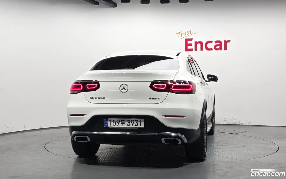 Mercedes-Benz GLC-Class GLC300 4MATIC 2023 — миниатюра 4