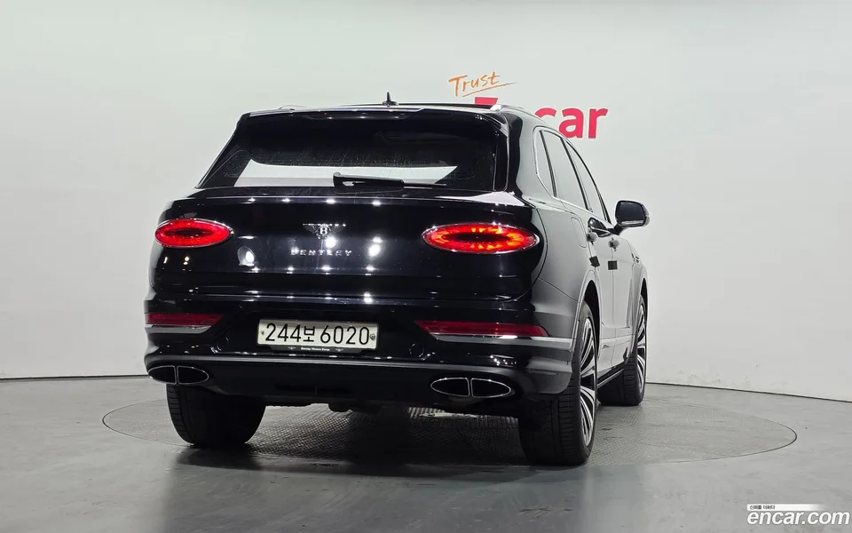 Bentley Bentayga 4.0 V8 2023 — миниатюра 4
