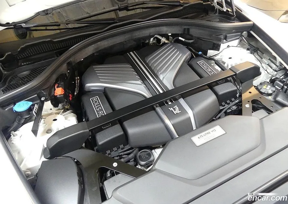 Rolls-Royce Cullinan 6.7 V12 2023 — миниатюра 2