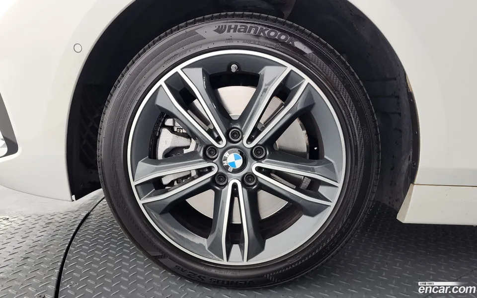BMW 1 Series 120i 2024 — миниатюра 5