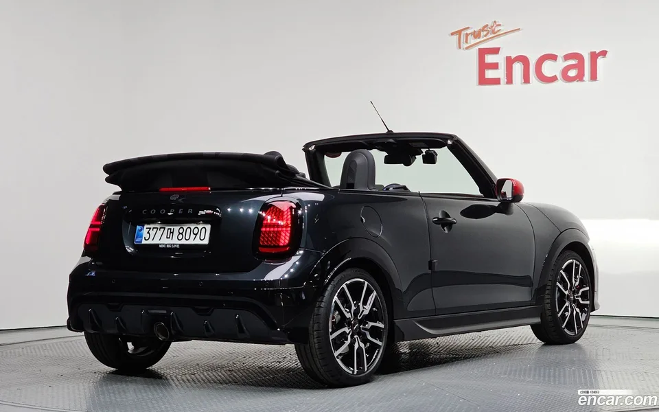 MINI Cooper S Convertible JCW 2025 — миниатюра 2