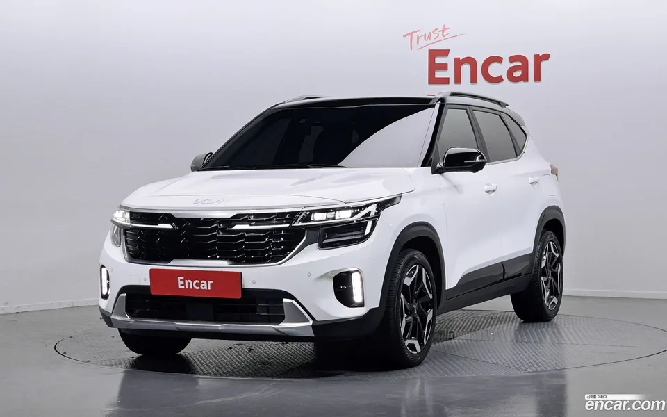 Kia Seltos 1.6 2WD 2022 — фото 1, купить с доставкой в Москву
