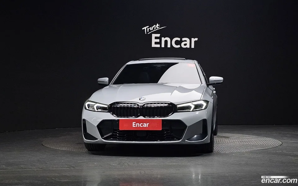 BMW 3 Series 320i M 2025 — миниатюра 3