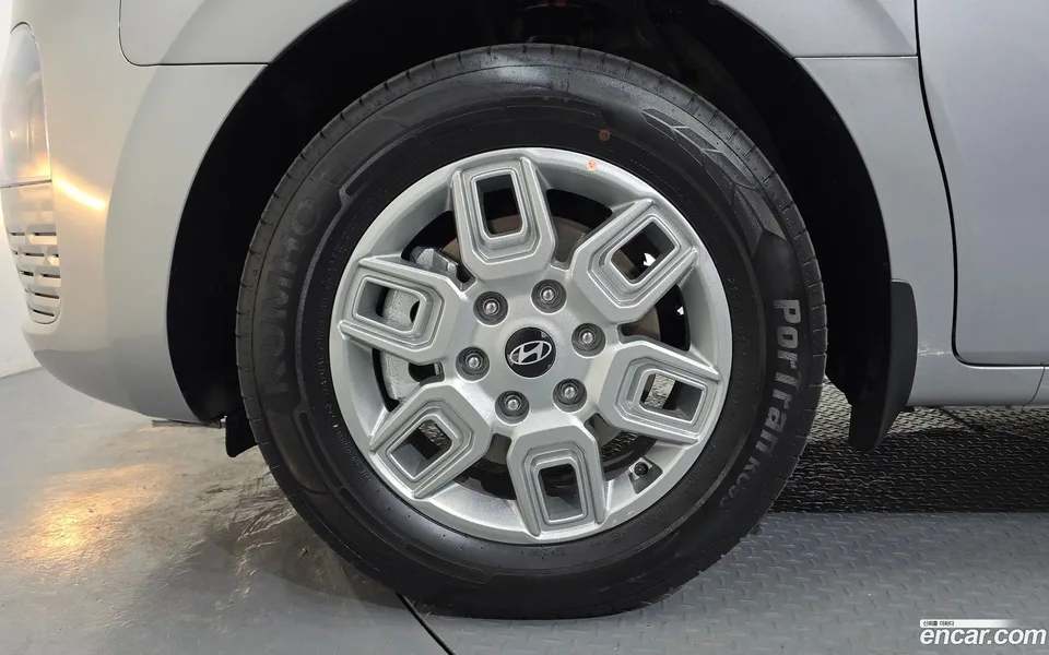 Hyundai Staria HEV 1.6 3 2025 — миниатюра 2