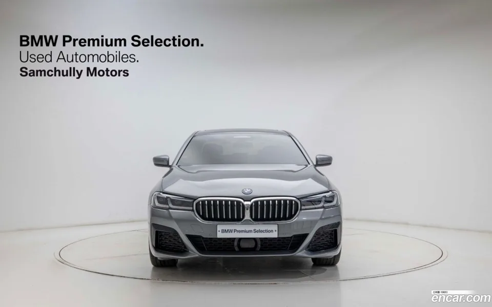 BMW 5 Series 530e M 2023 — миниатюра 2