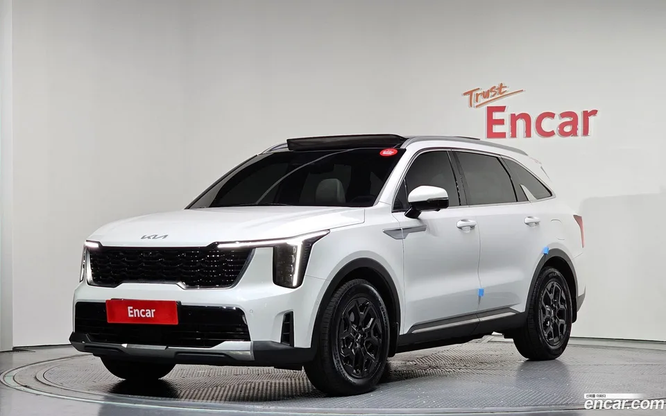 Kia Sorento HEV 1.6 4WD 2023 — фото 1, купить с доставкой в Москву