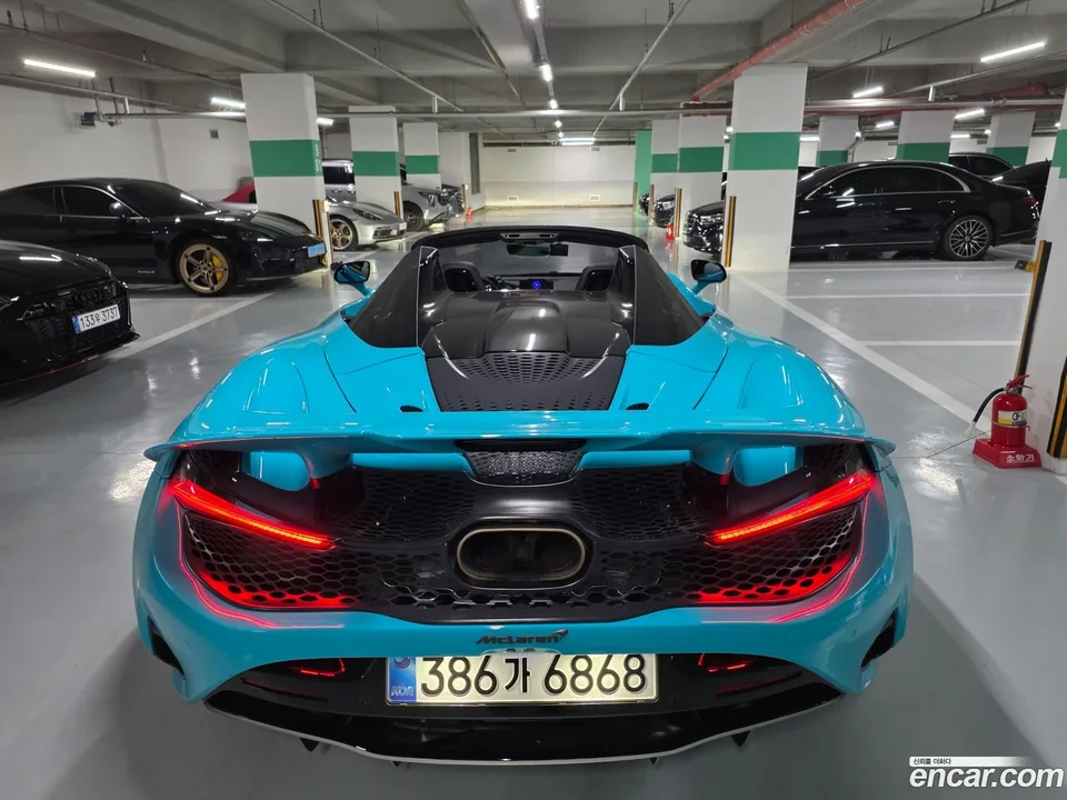 McLaren 750S 4.0 2025 — миниатюра 4