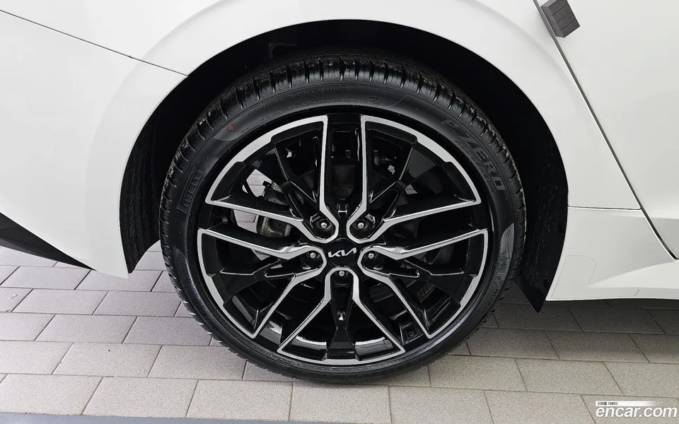 Kia K5 1.6 2023 — thumbnail 5