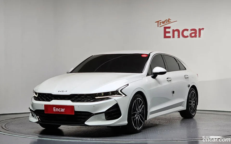 Kia K5 1.6 2023 — photo 1, buy with delivery to Moscow