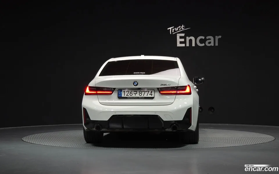BMW 3 Series 320i M 2022 — thumbnail 4