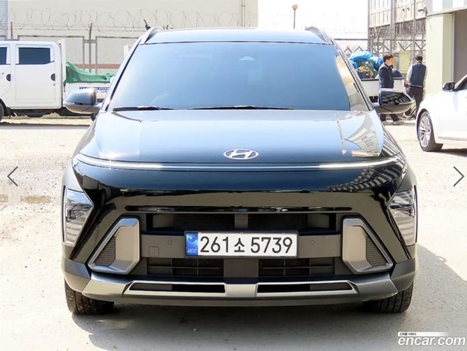 Hyundai Kona 2.0 2WD 2023 — фото 1, купить с доставкой в Москву