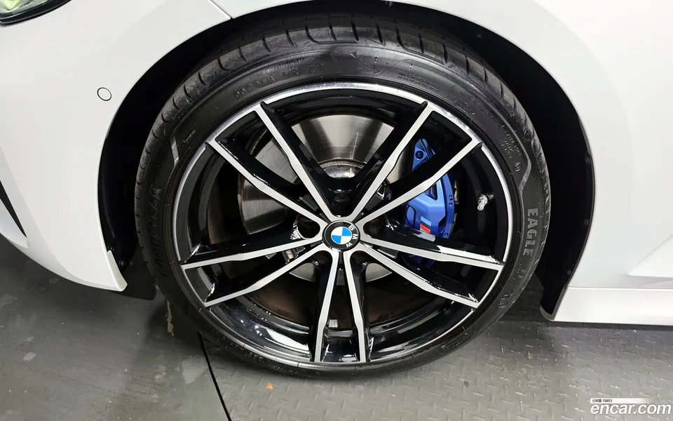 BMW 3 Series 320d M 2022 — thumbnail 5