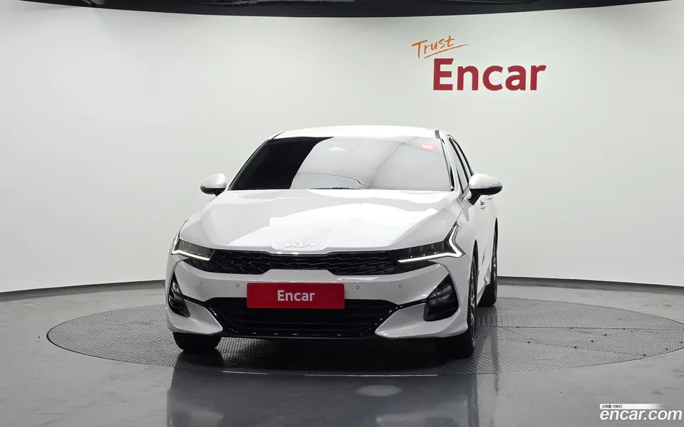Kia K5 2.0 2023 — миниатюра 3