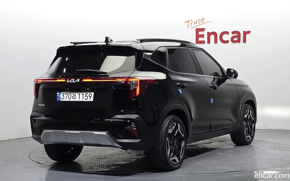 Kia Seltos 1.6 2WD 2023 — миниатюра 2