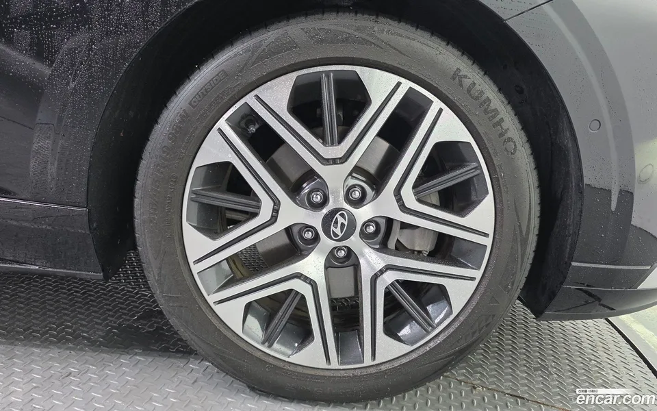 Hyundai Grandeur 2.5 2WD 2023 — миниатюра 2
