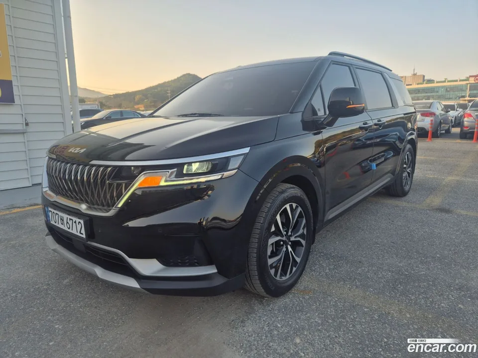 Kia Carnival 11 2022 — миниатюра 2